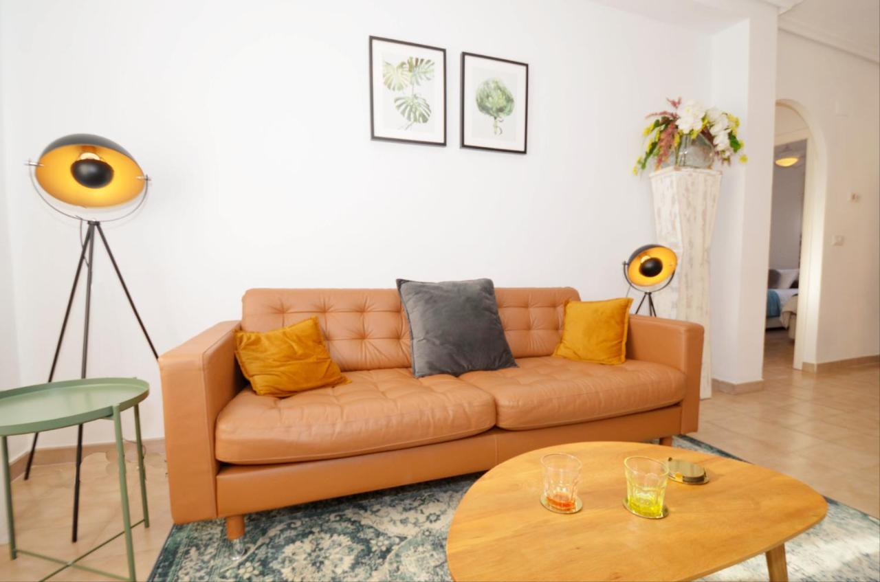 Punta Prima Pleasure With Private Parking In A Gated Community Close To The Beach Torrevieja Zewnętrze zdjęcie